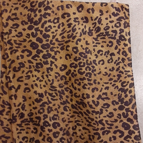 Leopard Print Silk Scarf Rectangle Raw Fringle Multi Ply Soft Luxurious - Picture 4 of 5